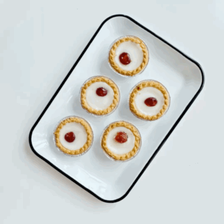 Enamel tray