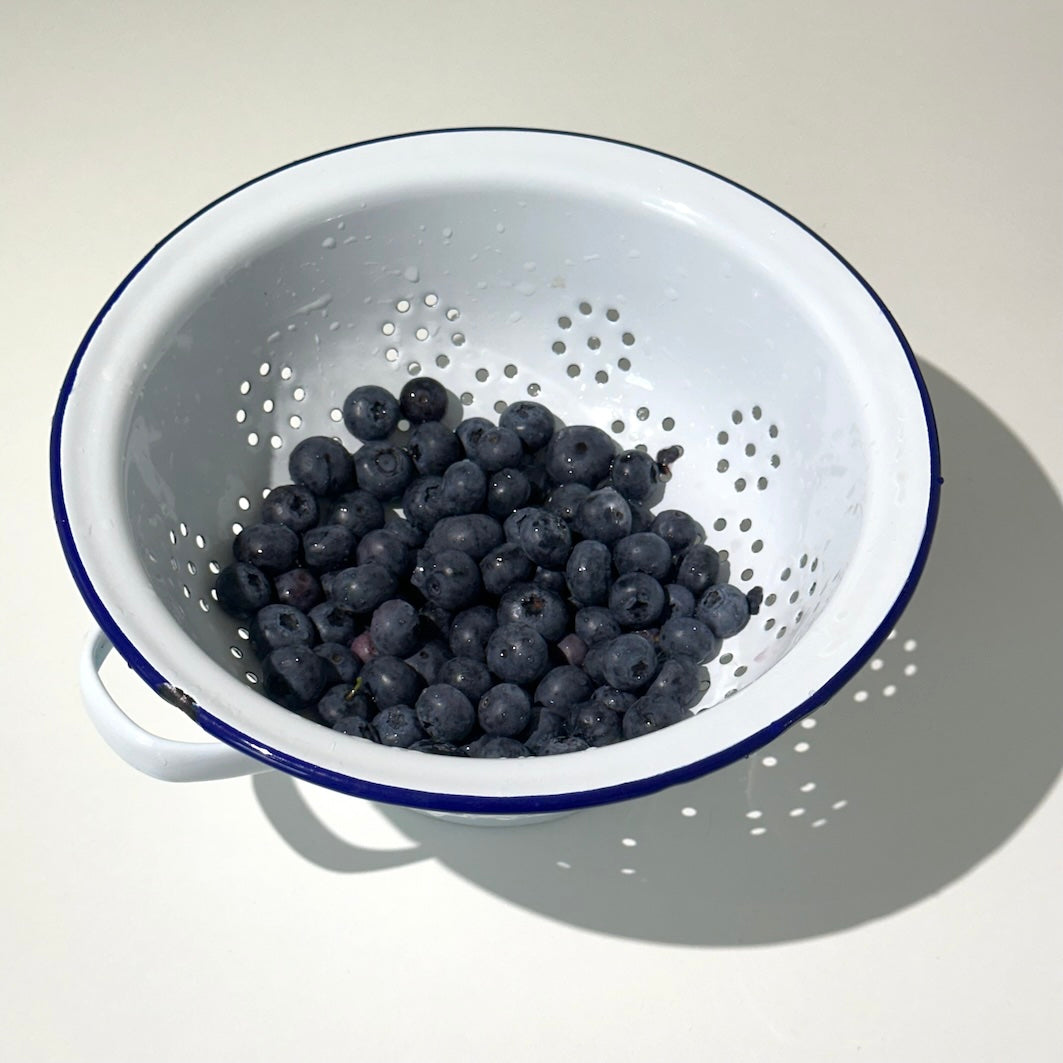 Enamel colander