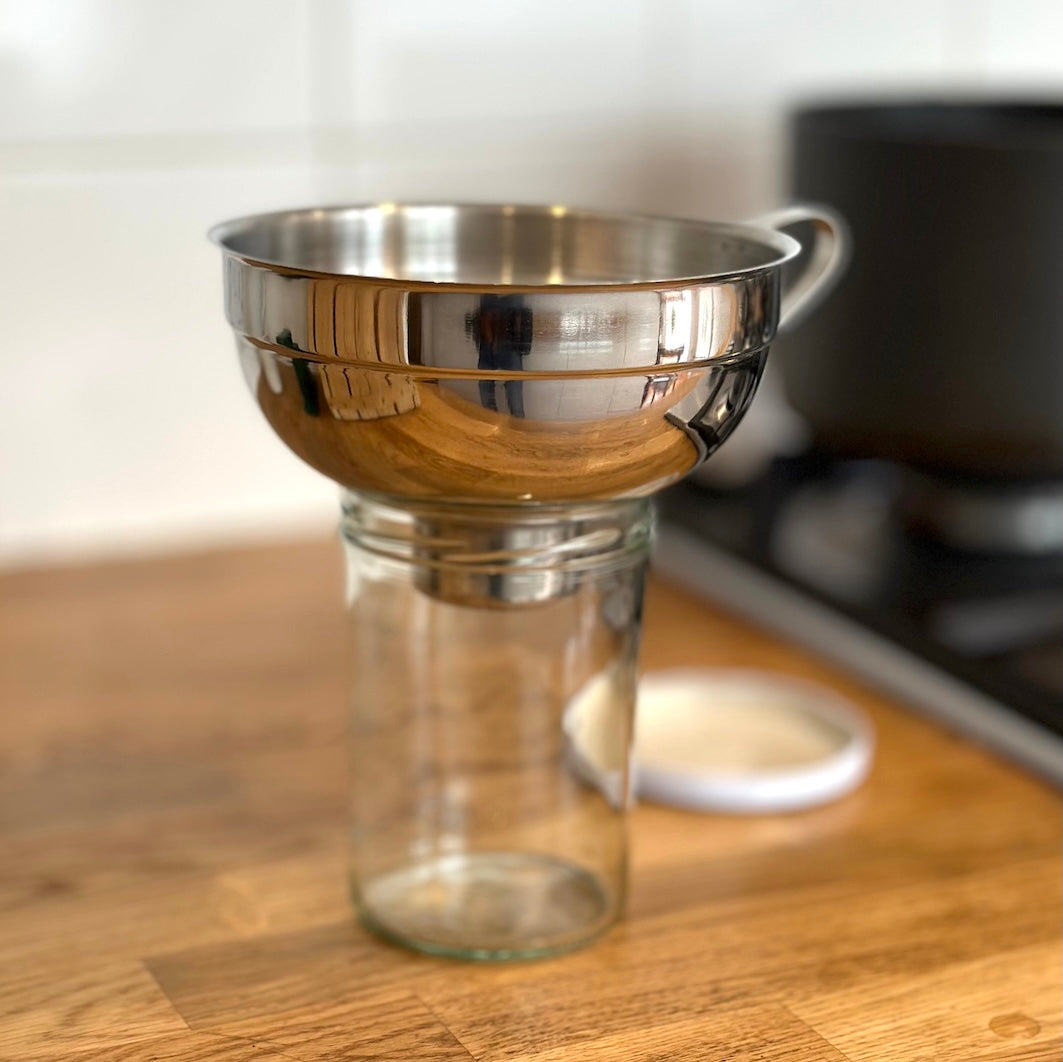 Jam funnel