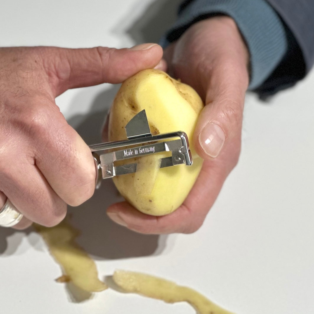 Swivel peeler - utilitybrighton