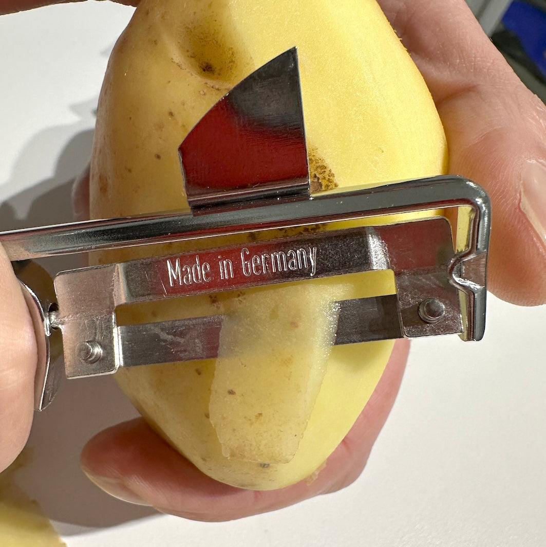 Swivel peeler - utilitybrighton