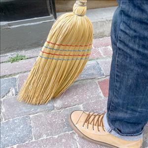 6 stitch broom