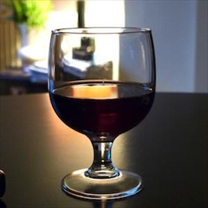 Wine glass – stacking