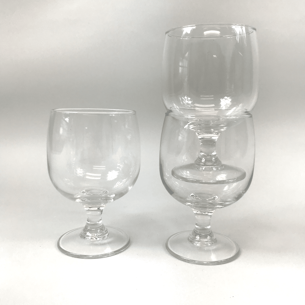 Arc stacking wine glasses 3