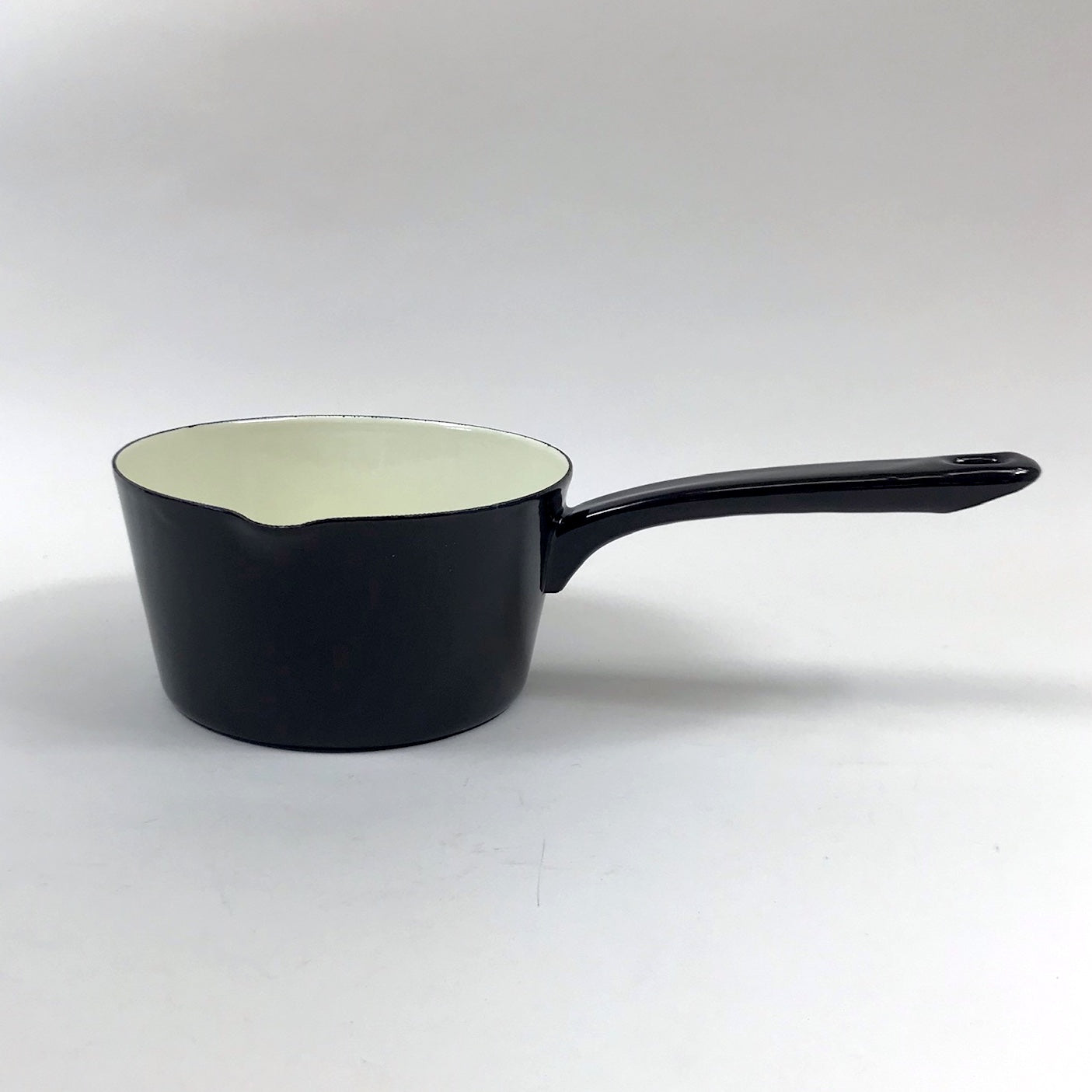 Enamel saucepan