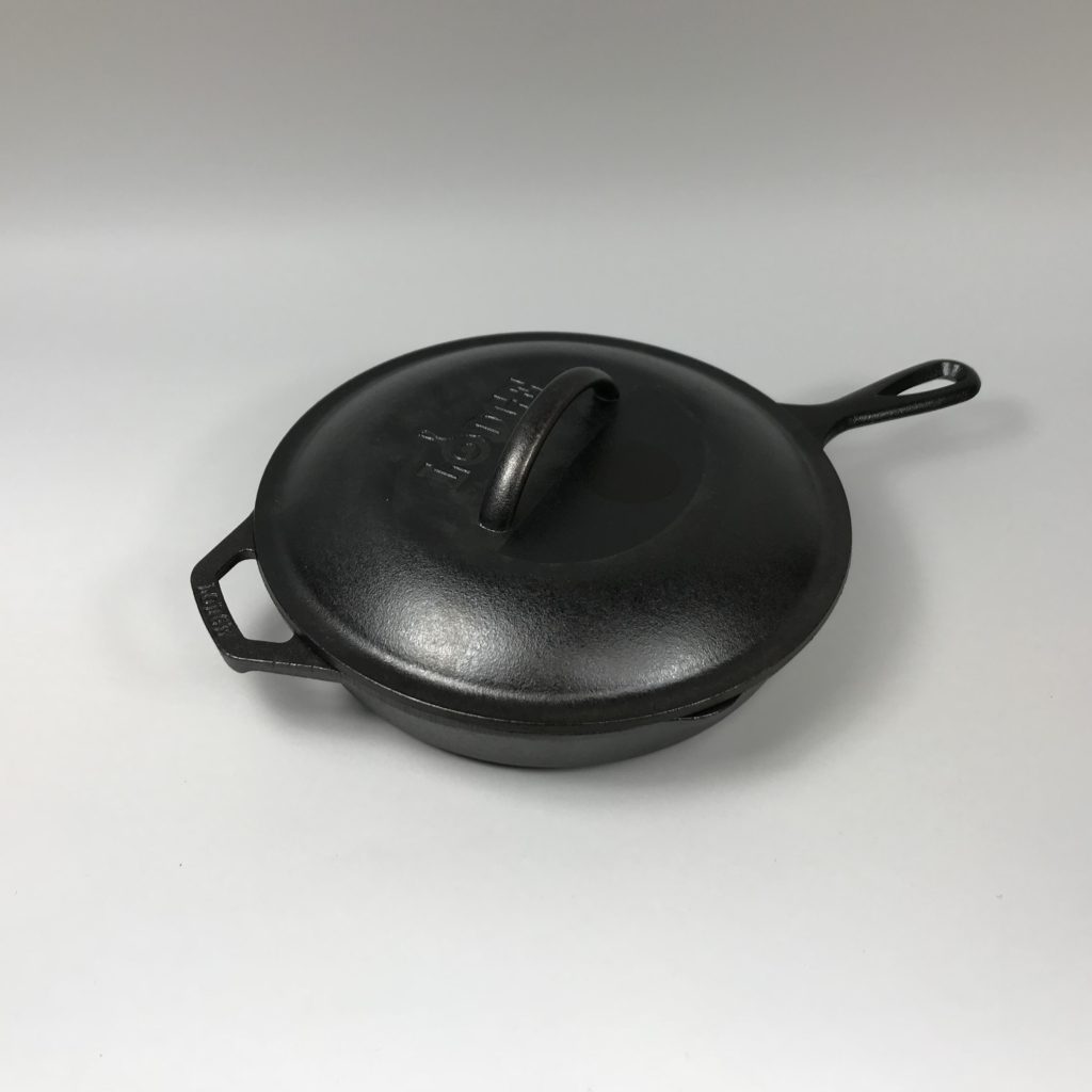 Lodge cast iron skillet 10 with lid 2