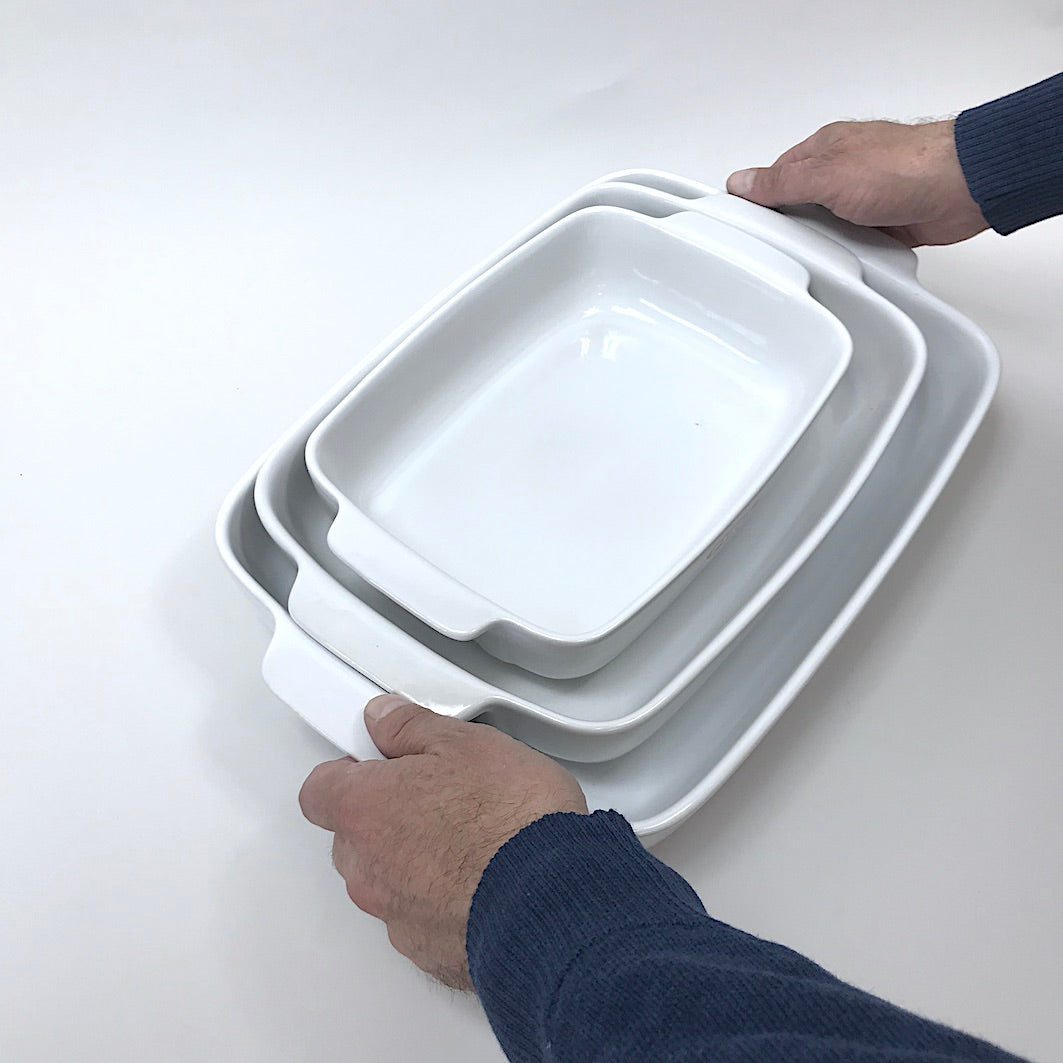 Pyrex baking roasting dish casseroles 3 sizes hands 2