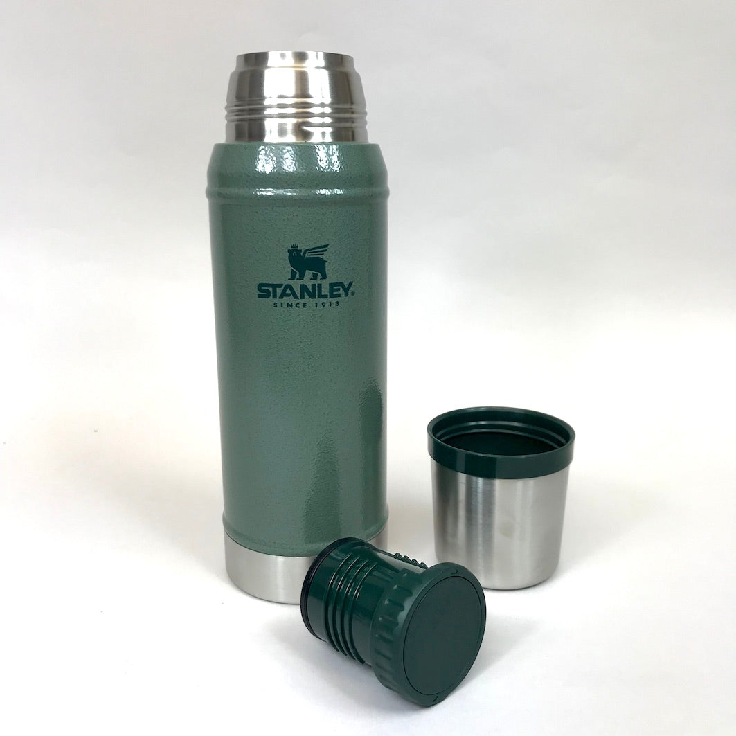 Stanley flask classic bottle open