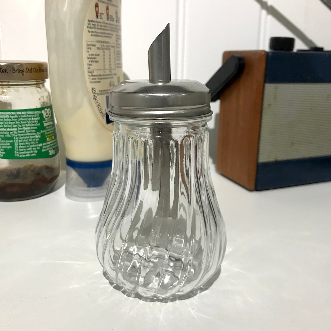 Sugar shaker