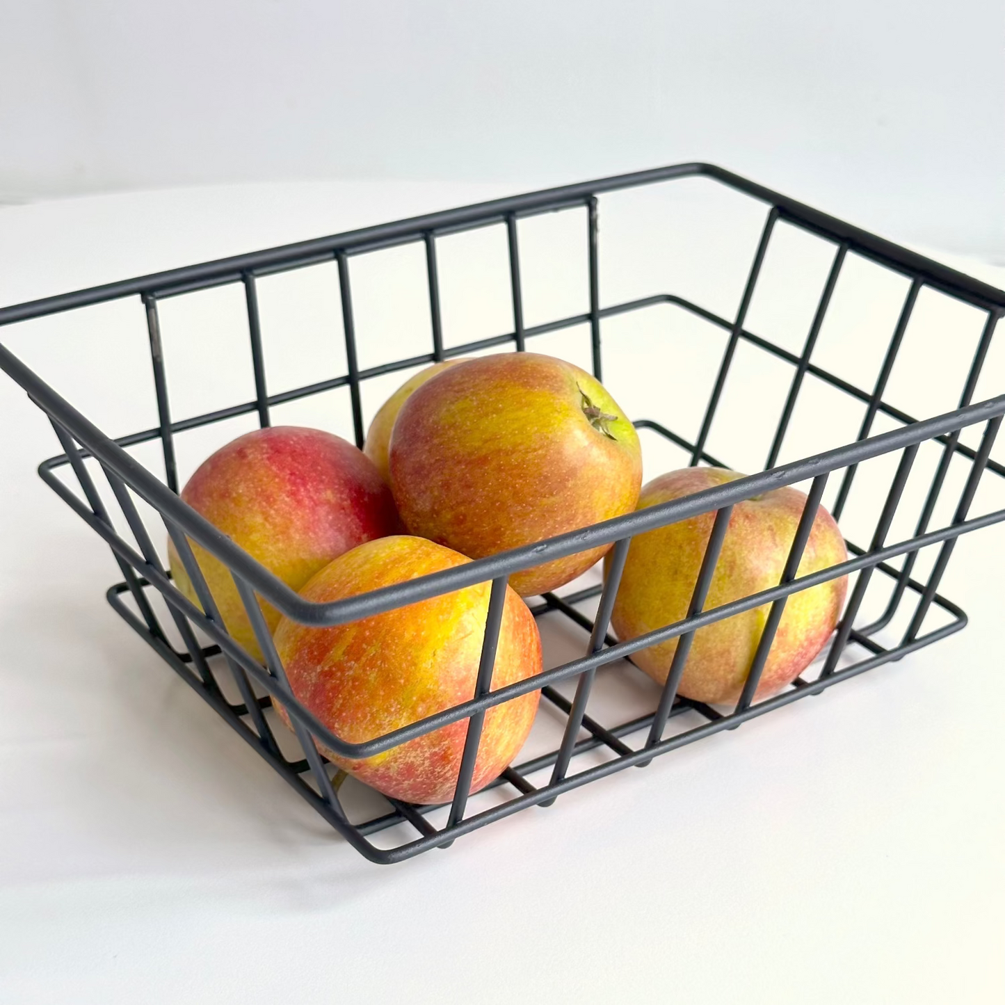 Storage basket