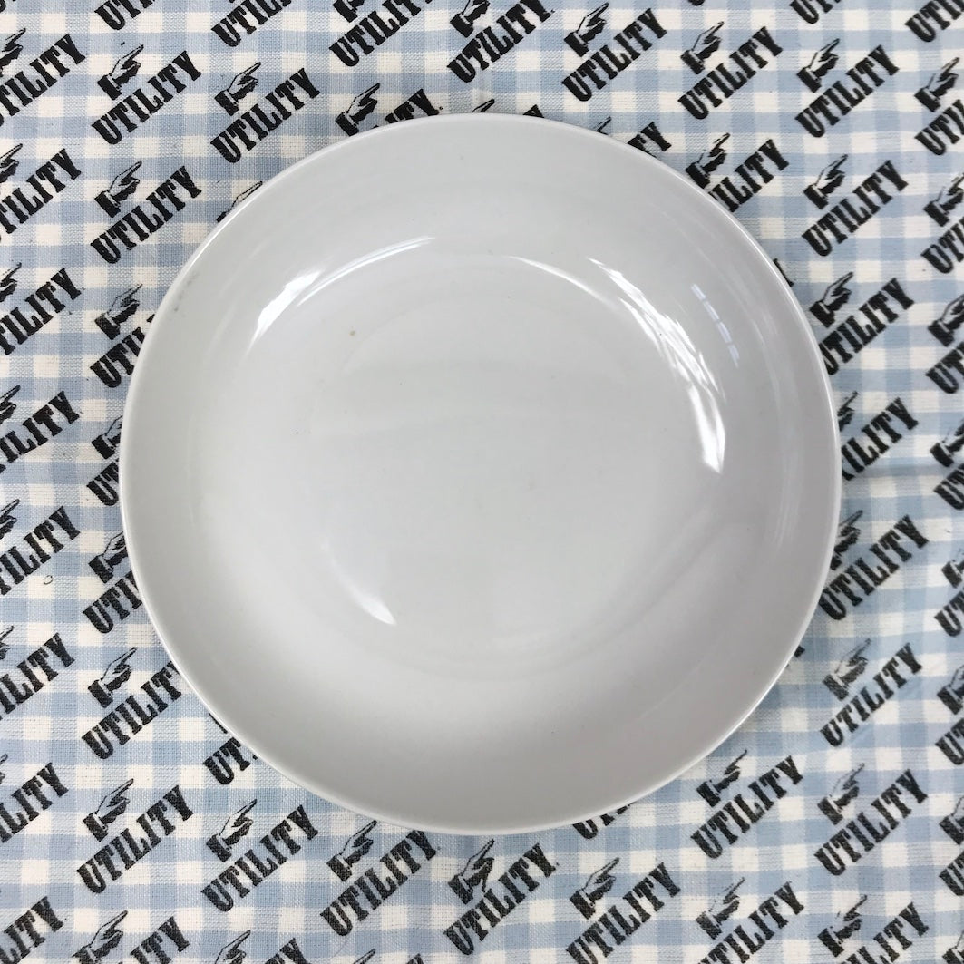 White plates and bowls