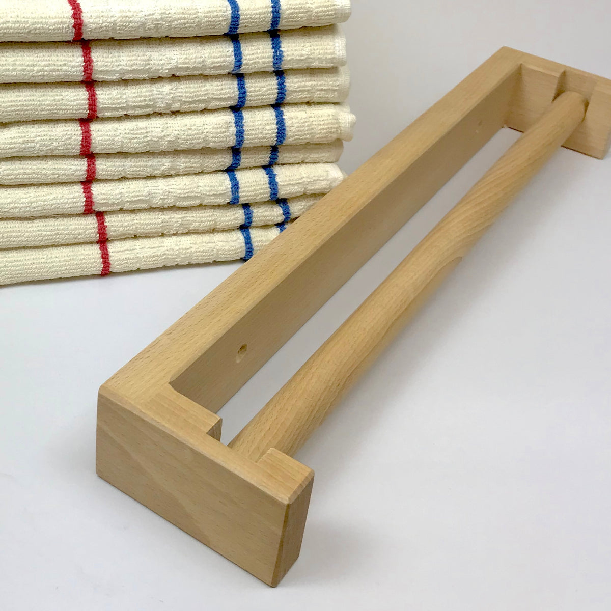 Roller towel holder