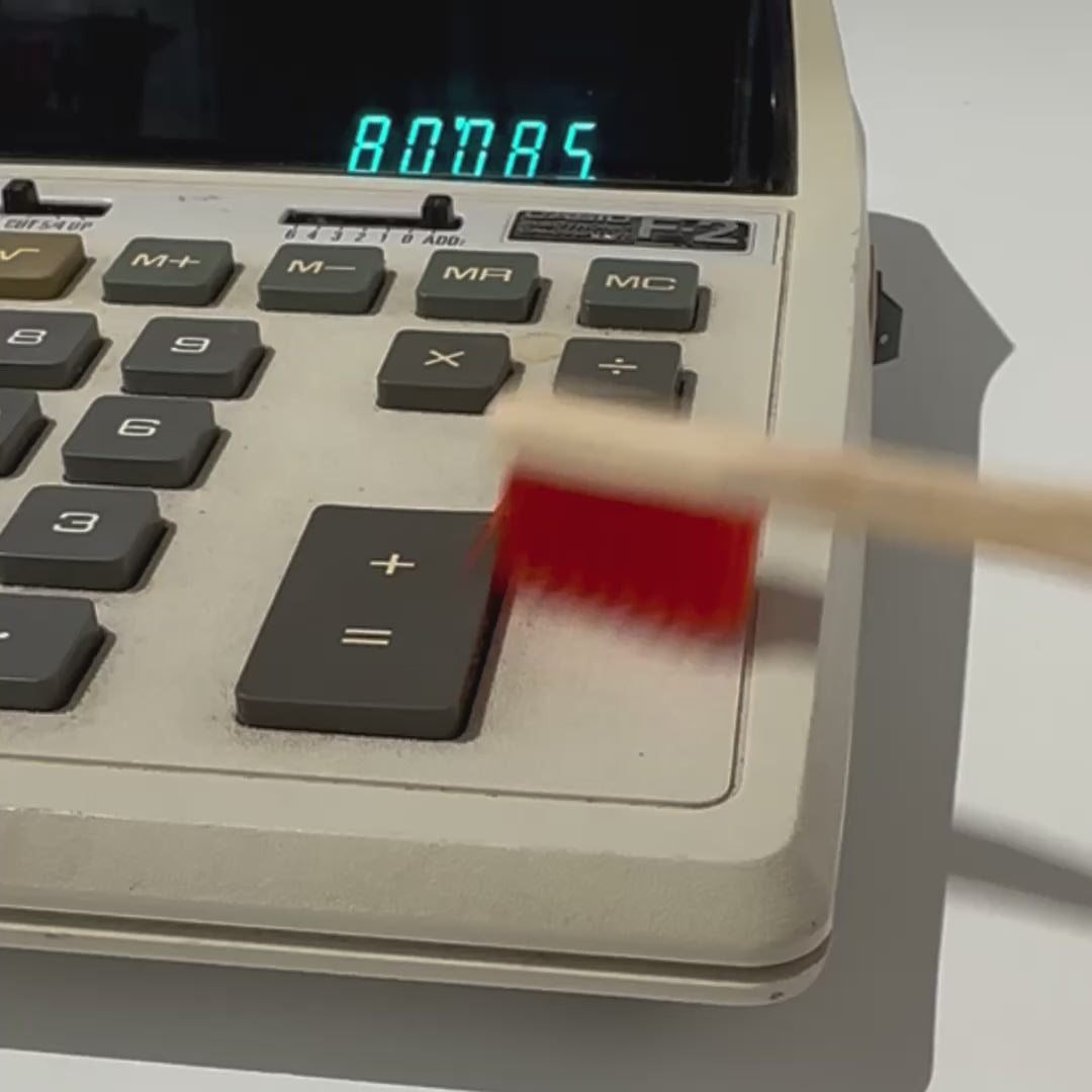 Video of detail brush cleaning a keyboard