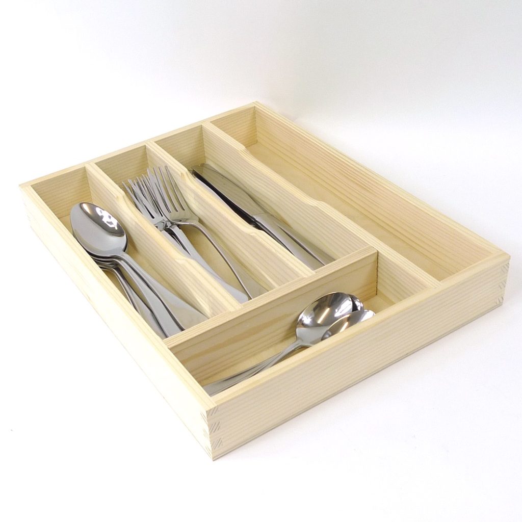 c5 section cutlery-case-with-cutlery