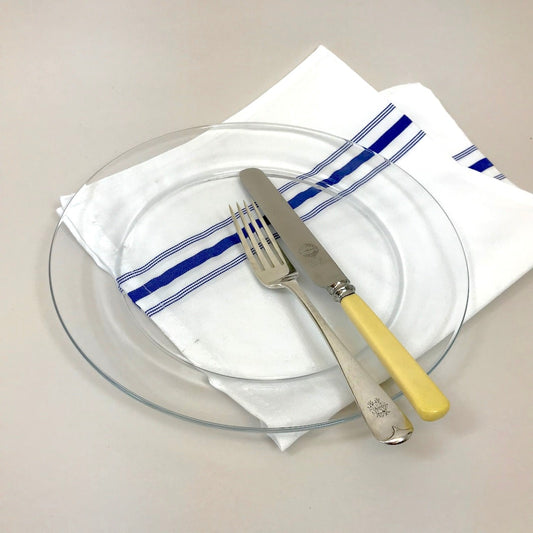 Duralex clear dinner plate napkin and cutlery