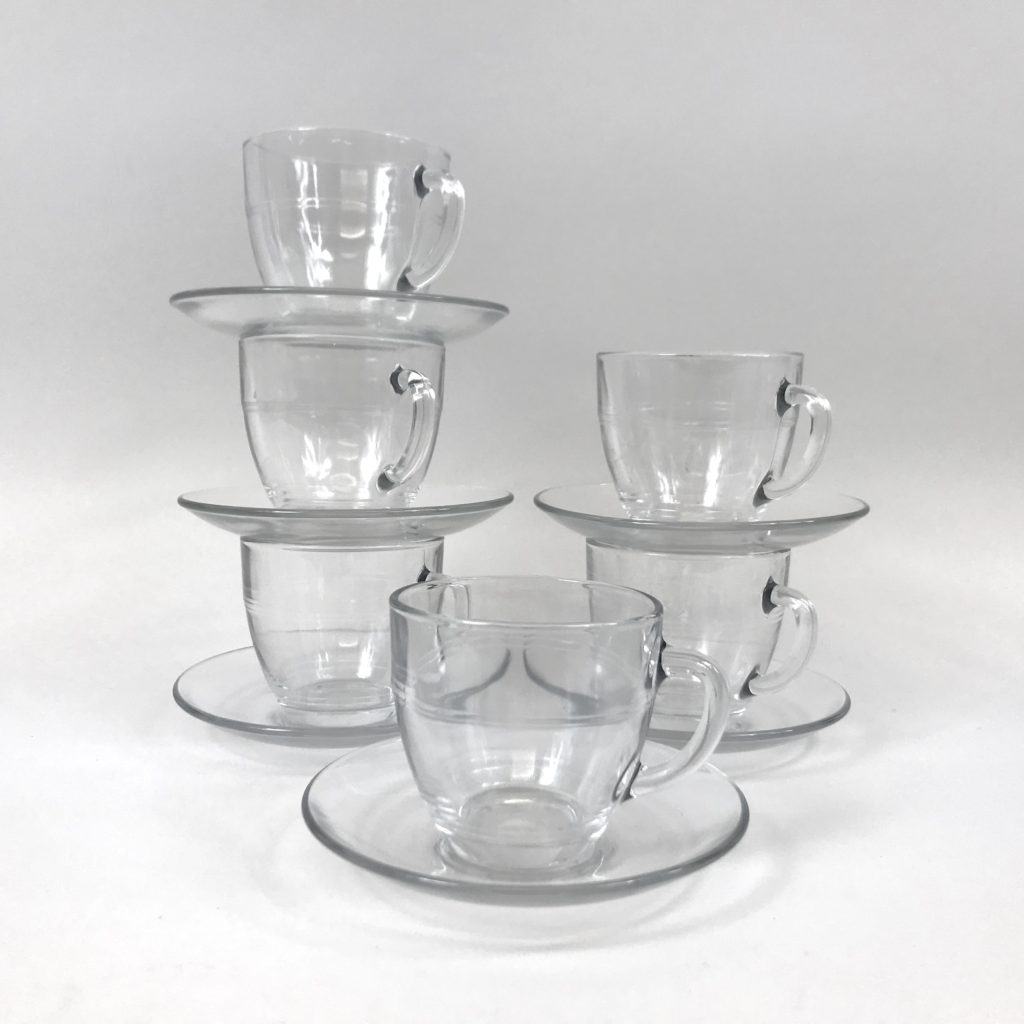 Cups store & saucers