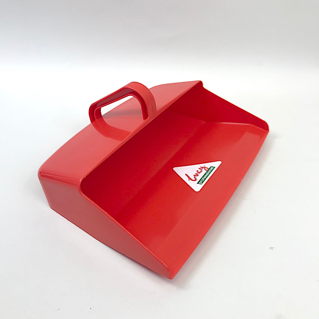 Strong plastic dustpan