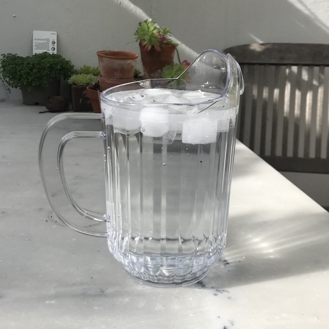 Polycarbonate jug pitcher ice water 2