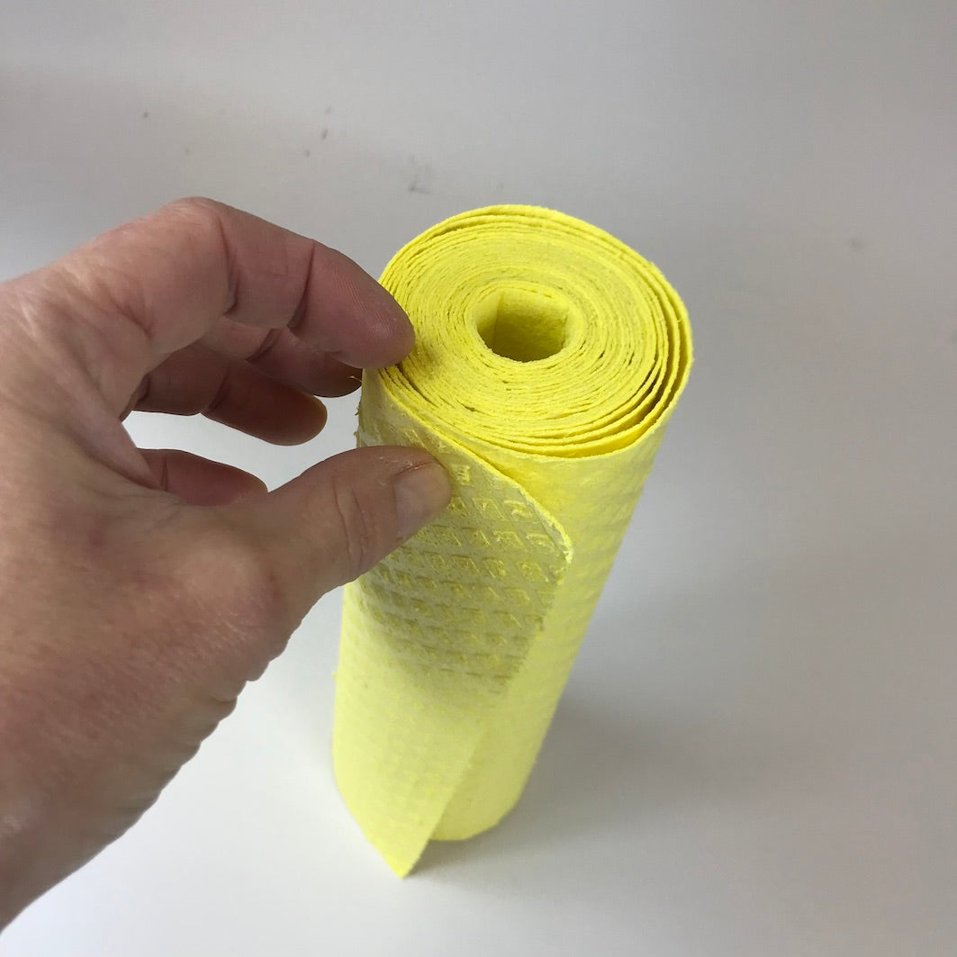 Roll of recyclable cloths hand