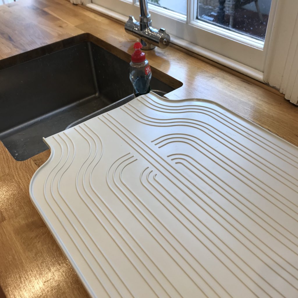 Rubber draining mat and sink 2