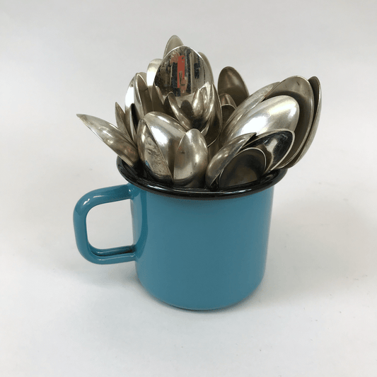 Silver plate teaspoons mug