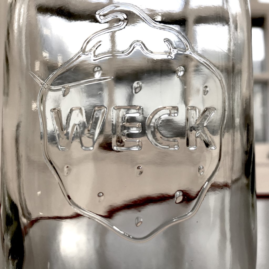 Weck logo glass