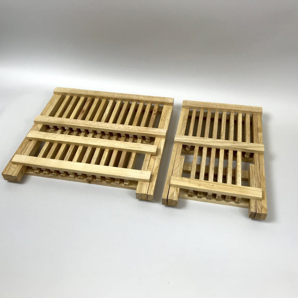dish drainers rubber wood two sizes flat